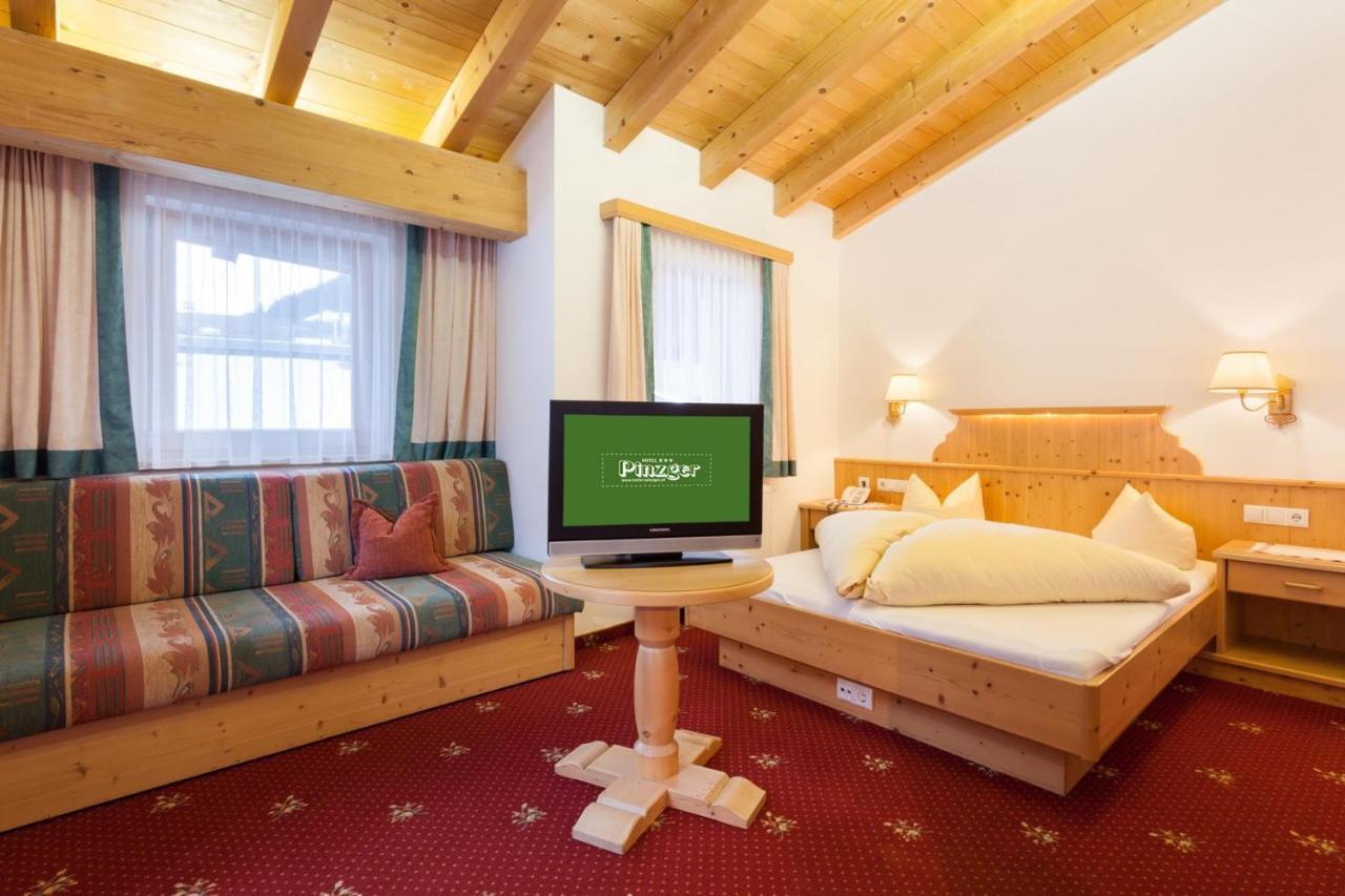Hotel Pinzger Tux Bagian luar foto
